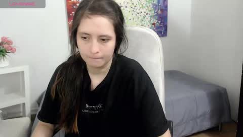 Tania  online show from May 12, 7:00 pm