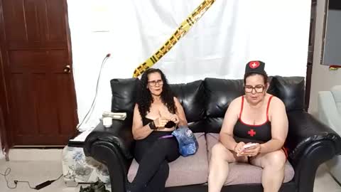 Snapshot of taniamilf69 chatting on November 11, 8:31 pm taniamilf69 online show from November 11, 8:31 pm