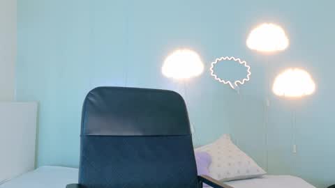 Snapshot of taniataylor__ chatting on March 26, 11:38 am T A N I A online show from March 26, 11:38 am