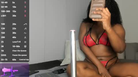 Snapshot of tanishaaevans chatting on March 22, 1:53 am Tanisha online show from March 22, 1:53 am