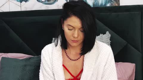 Snapshot of taniyagrey chatting on December 20, 12:27 pm tanyaGrey online show from December 20, 12:27 pm