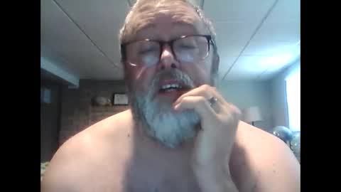 tank106 online show from March 21, 4:43 pm