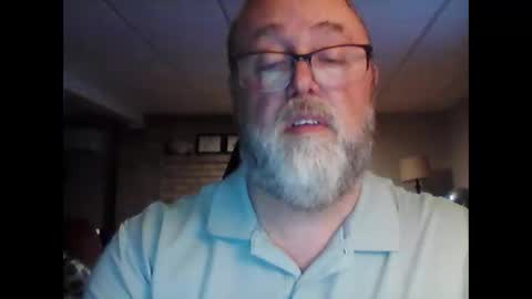 Snapshot of tank106 chatting on April 8, 12:21 am tank106 online show from April 8, 12:21 am