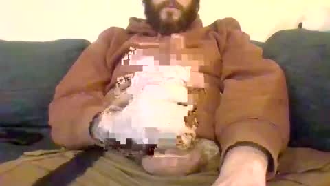 Help Me Edge online show from December 3, 4:05 pm