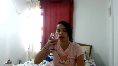 Angeline  Follow  online show from July 1, 10:31 pm