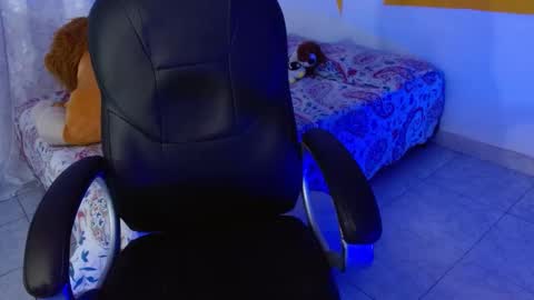 Snapshot of tanya_joseph_ chatting on December 6, 1:29 am Tanya Joseph online show from December 6, 1:29 am