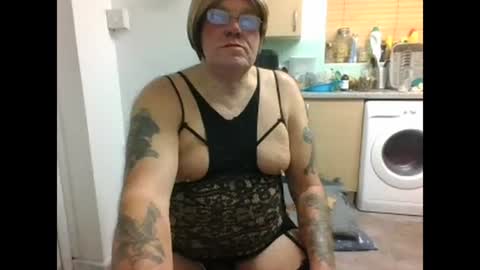 tanya_sissie_somerset online show from December 31, 11:06 pm