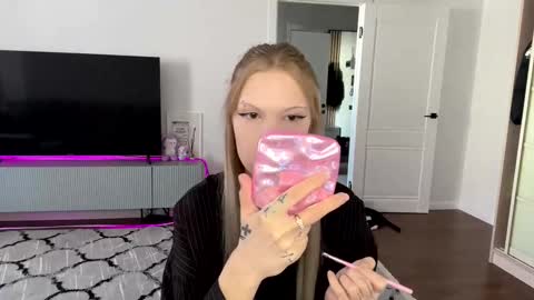 Alisa online show from February 10, 11:03 am