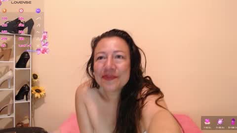 Snapshot of tanyya38a chatting on September 13, 9:42 am tanyya38a online show from September 13, 9:42 am