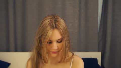 Naomi online show from September 12, 7:08 am
