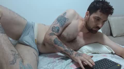 Snapshot of tap_hand2 chatting on September 20, 9:10 am jimmy online show from September 20, 9:10 am