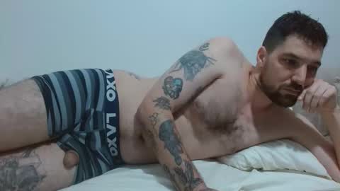 Snapshot of tap_hand2 chatting on October 13, 9:42 am jimmy online show from October 13, 9:42 am