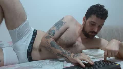 Snapshot of tap_hand2 chatting on November 22, 10:14 am jimmy online show from November 22, 10:14 am