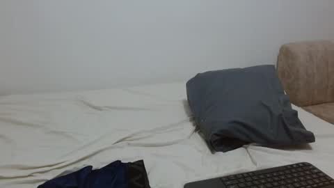 Snapshot of tap_hand2 chatting on March 9, 9:35 am jimmy online show from March 9, 9:35 am