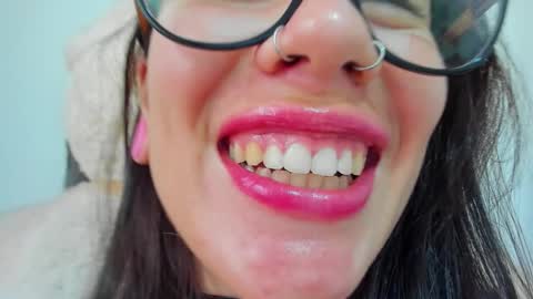 Snapshot of tara_joi chatting on February 24, 1:20 pm Tara online show from February 24, 1:20 pm