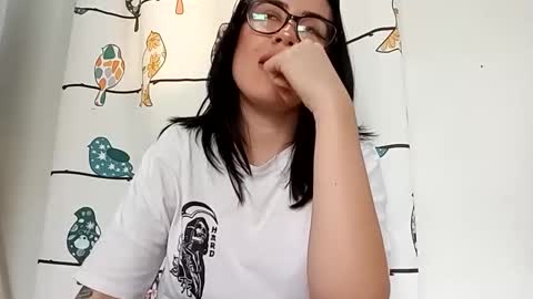 Snapshot of tara_joi chatting on May 7, 9:42 pm Tara online show from May 7, 9:42 pm