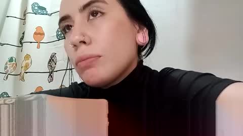 Snapshot of tara_joi chatting on May 11, 10:18 pm Tara online show from May 11, 10:18 pm
