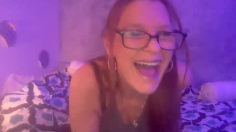 Snapshot of taralynn7136 chatting on January 19, 9:01 am tara lynn online show from January 19, 9:01 am