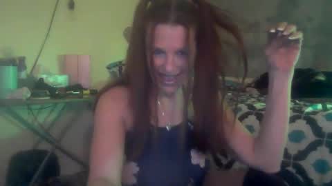 Snapshot of taralynn7136 chatting on January 24, 5:31 am tara lynn online show from January 24, 5:31 am