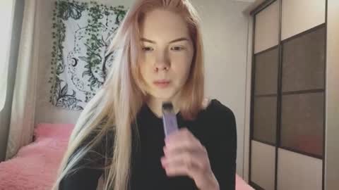 Snapshot of tarantino_girl chatting on November 23, 6:13 am Vetta online show from November 23, 6:13 am