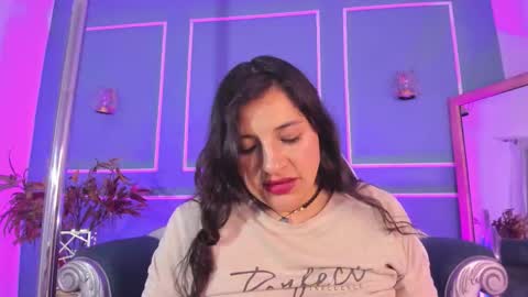 Snapshot of tarataylorr chatting on October 24, 2:41 am Tara online show from October 24, 2:41 am