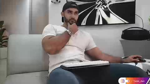 Tarek online show from March 20, 1:32 am