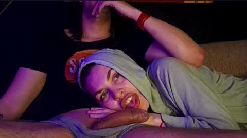 Snapshot of tarian_xxx chatting on November 8, 9:09 am T J online show from November 8, 9:09 am