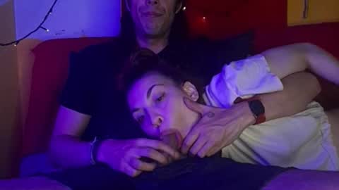 Snapshot of tarian_xxx chatting on December 14, 6:45 pm T J online show from December 14, 6:45 pm