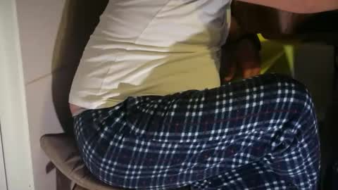 Snapshot of tarkan198 chatting on November 2, 7:05 pm tarkan198 online show from November 2, 7:05 pm