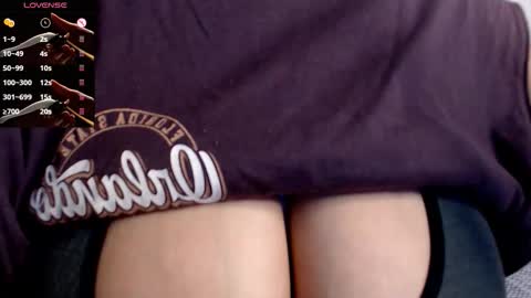 Snapshot of tarrant_ chatting on November 20, 10:53 pm tarrant_ online show from November 20, 10:53 pm