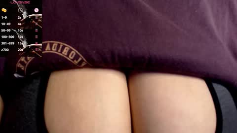 Snapshot of tarrant_ chatting on November 22, 11:37 pm tarrant_ online show from November 22, 11:37 pm