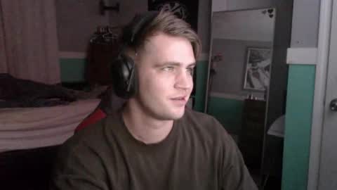 Snapshot of tarus333 chatting on October 7, 6:43 am tarus333 online show from October 7, 6:43 am