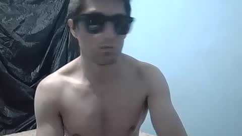 Snapshot of tarzan_07 chatting on June 28, 5:57 am tarzan_07 online show from June 28, 5:57 am