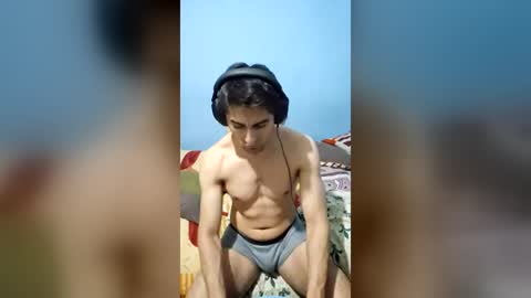 Snapshot of tarzan_07 chatting on July 5, 6:31 am tarzan_07 online show from July 5, 6:31 am