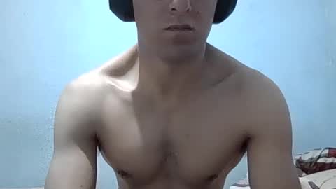 Snapshot of tarzan_07 chatting on July 7, 6:47 am tarzan_07 online show from July 7, 6:47 am