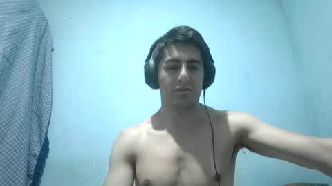 Snapshot of tarzan_07 chatting on July 9, 6:39 am tarzan_07 online show from July 9, 6:39 am