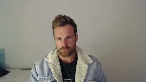 Snapshot of tarzan_thejungleboy chatting on March 10, 6:56 pm Tarzan online show from March 10, 6:56 pm