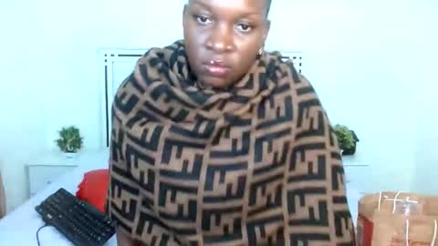 Tash online show from December 17, 2:55 am
