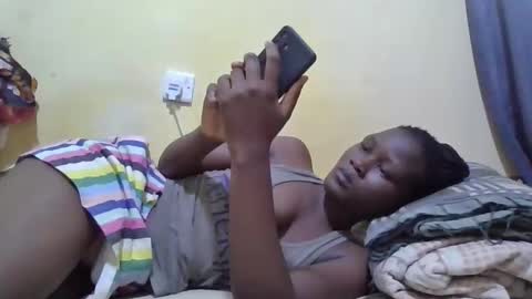 Snapshot of tashacute20 chatting on April 21, 6:44 pm tashacute20 online show from April 21, 6:44 pm