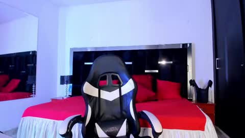 tashasant online show from September 28, 9:47 am