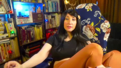 Snapshot of task_manager chatting on October 6, 2:58 pm Vivian Clark online show from October 6, 2:58 pm