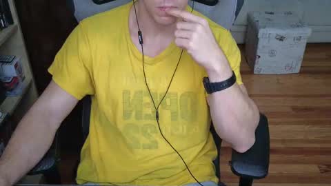 Snapshot of taskataska07 chatting on February 16, 9:26 am Carlenjoyswithoil online show from February 16, 9:26 am