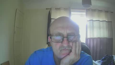 Tas online show from December 15, 10:18 am