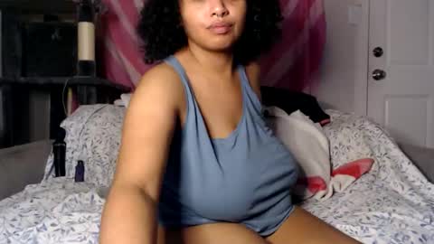 Snapshot of tasteekitty chatting on January 6, 6:06 am Tastee Kitty online show from January 6, 6:06 am