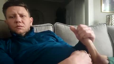 Snapshot of tastelikefun1 chatting on February 10, 3:32 pm tastelikefun1 online show from February 10, 3:32 pm