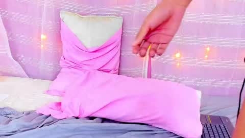 tasty_alan_ online show from January 13, 2:18 am