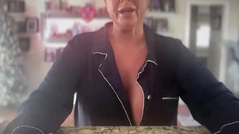 veronicabrian online show from December 16, 6:46 pm