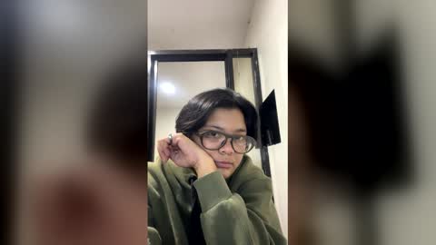 Snapshot of tate069 chatting on March 29, 3:12 pm tate069 online show from March 29, 3:12 pm