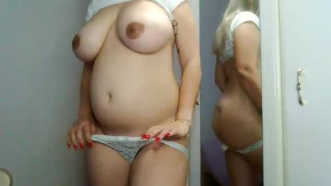 tateisblonde online show from March 14, 11:43 pm