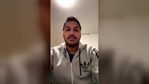 Snapshot of tathan0496 chatting on March 31, 7:14 pm tathan0496 online show from March 31, 7:14 pm